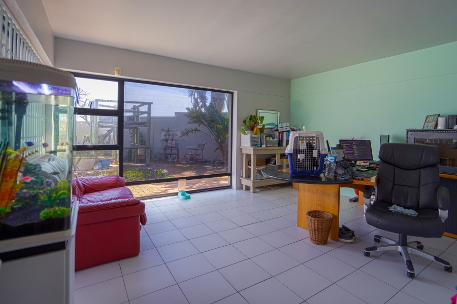 4 Bedroom Property for Sale in Van Riebeeckstrand Western Cape